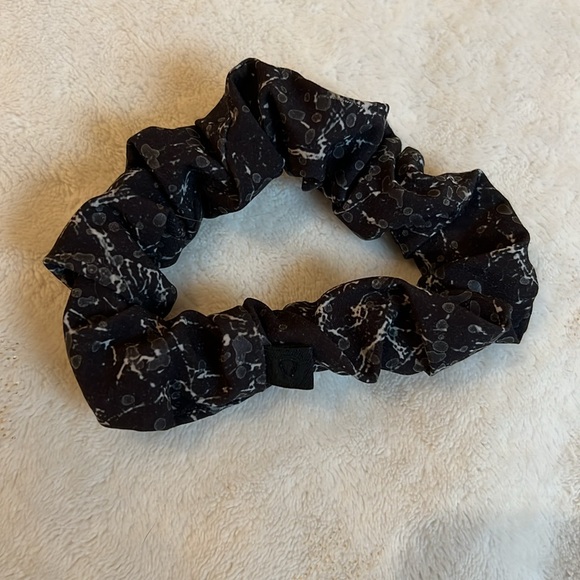 Scrunchie bundle - Picture 3 of 4